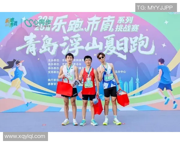 骑车穿越城市绿道畅享足球激情与快乐的完美结合